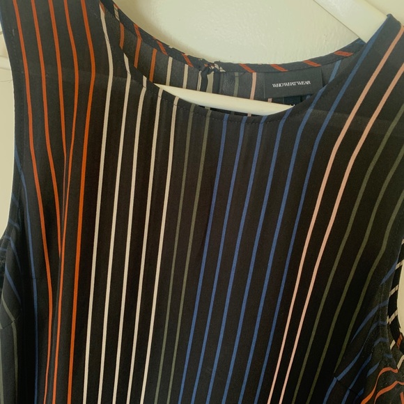 Great top for work! - Picture 2 of 3